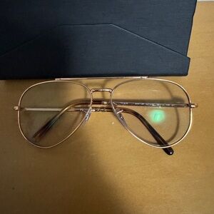 Ray ban rose gold aviators